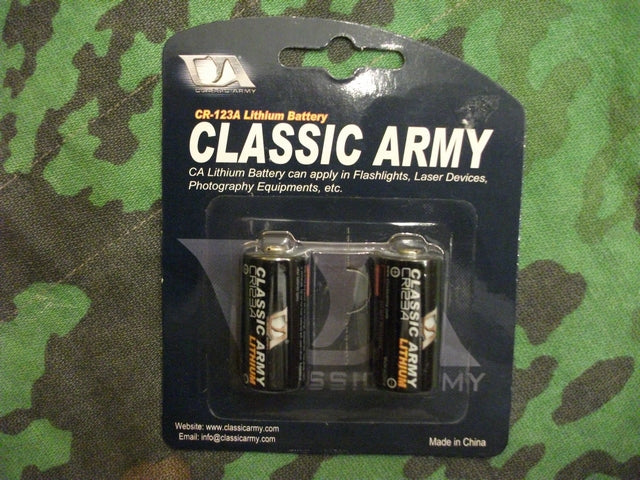 CR-123A Lithium Battery Classic Army Kit da Due