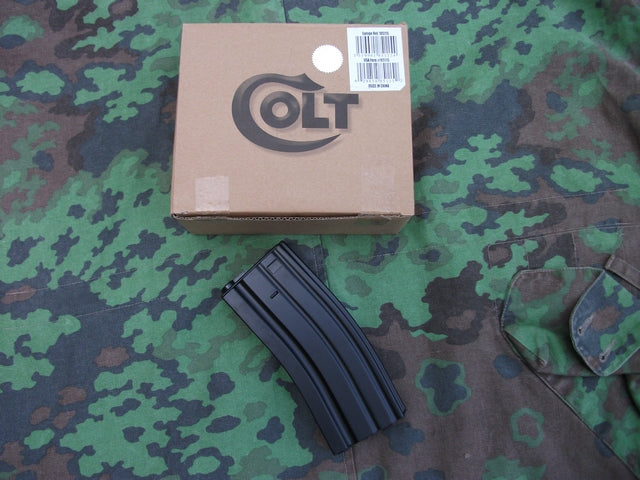 Colt M4 - M16 Kit 6 Caricatori cal.5,56 Full Metal 300bb by Cybergun