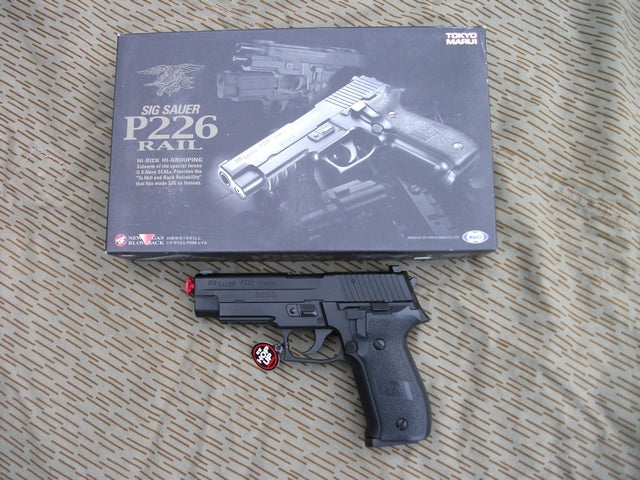 Tokyo Marui P226 GBB Gas Blow Back by Tokyo Marui