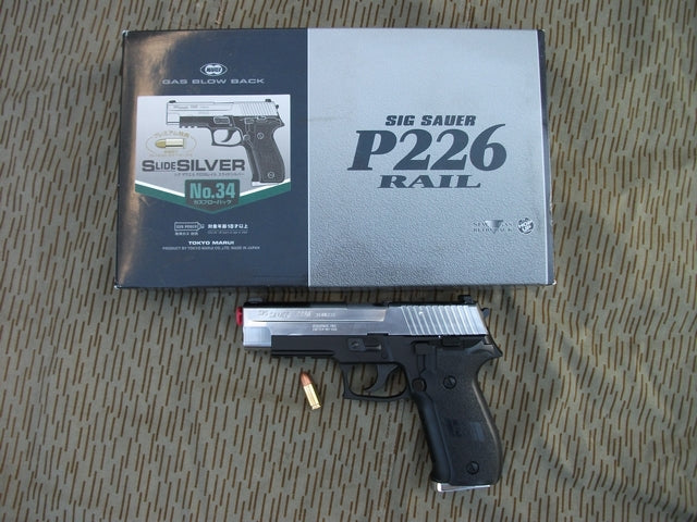 P226 Silver Slide Marui Scarrellante a Gas