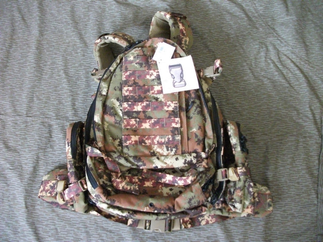 Defcon 5 Full Modular Molle Pockets Back Pack Vegetato