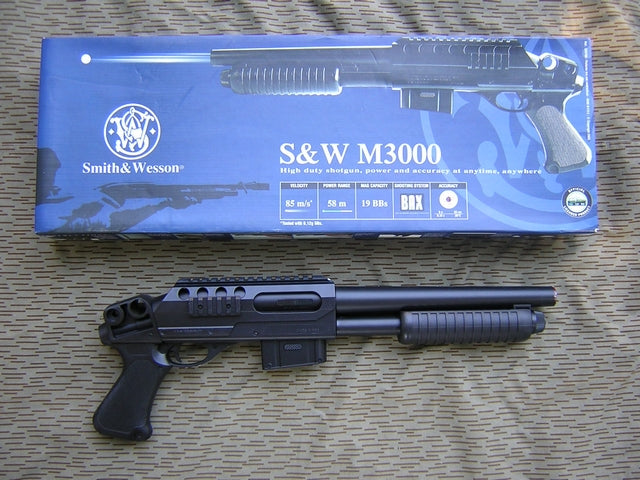 S&W M3000