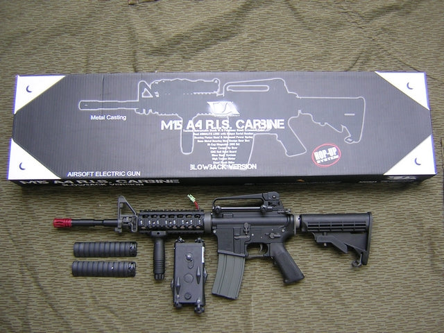 M15A4 R.I.S. Carbine Scarrellante Full Metal by Classic Army