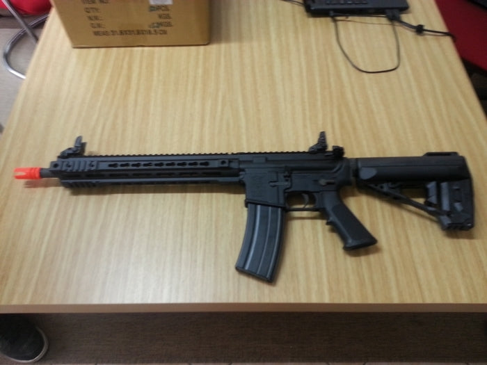 VR16 GBBR KeyMod Carbine Gas Blow Back Full Metal by Vfc